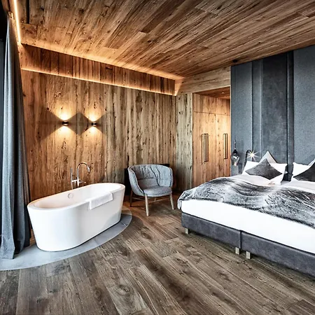 Mountain View Loft Amethyst شاليه *